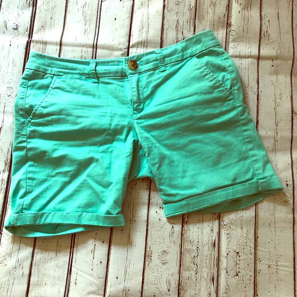American Eagle Bermuda Shorts